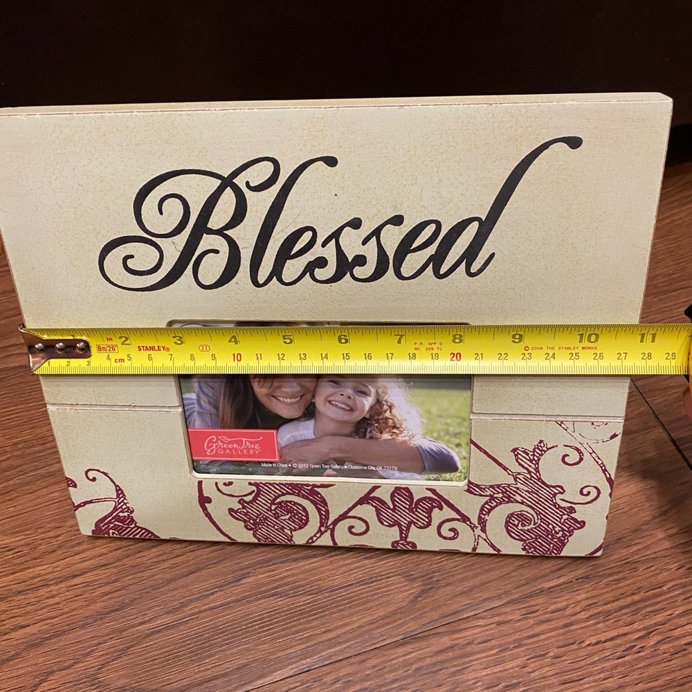 Picture frame - Picture 2 of 2